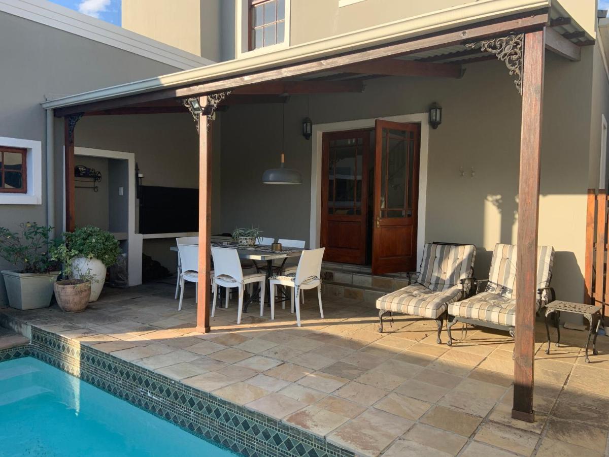 La Gratitude Self Catering Cottage フランシュホーク エクステリア 写真