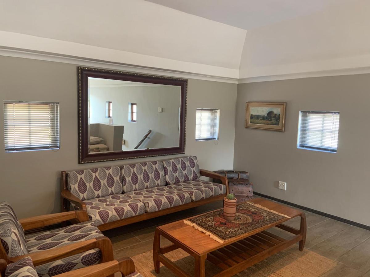 La Gratitude Self Catering Cottage フランシュホーク エクステリア 写真