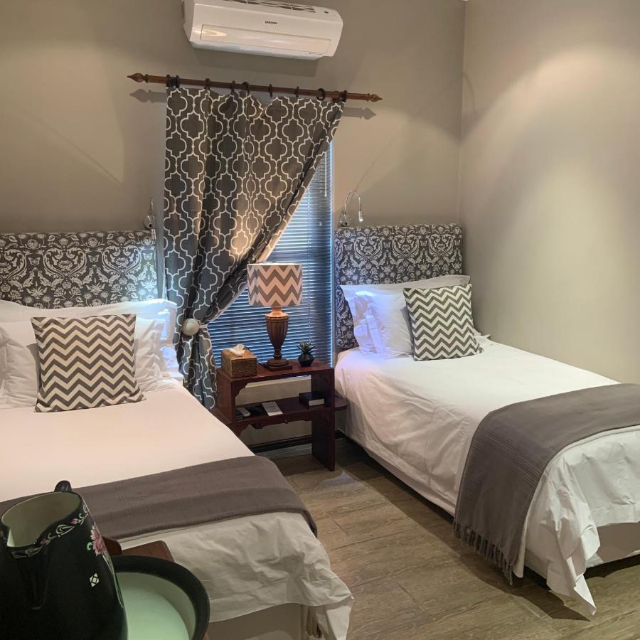 La Gratitude Self Catering Cottage フランシュホーク エクステリア 写真